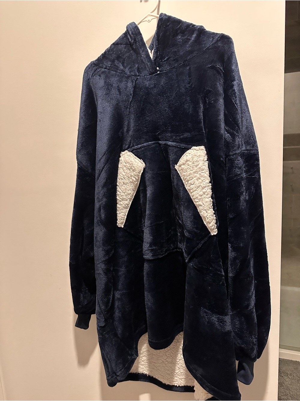 Kids Plush Hooded Robe - Navy with Cream Pockets